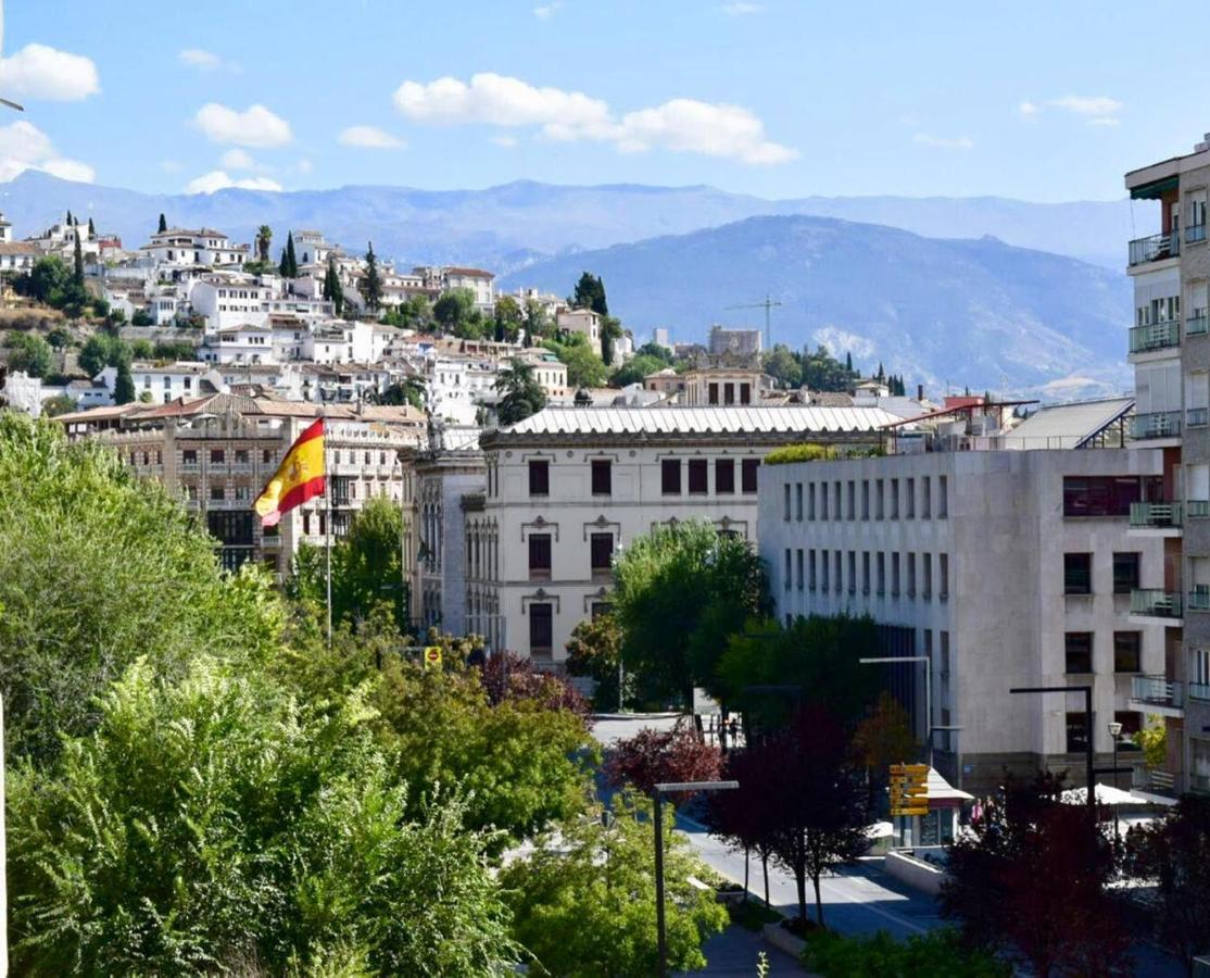 Piso Nuevo Con Encanto Centro Granada Luaran gambar