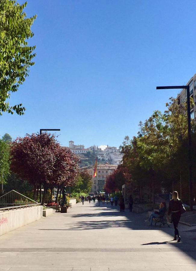 Piso Nuevo Con Encanto Centro Granada Luaran gambar
